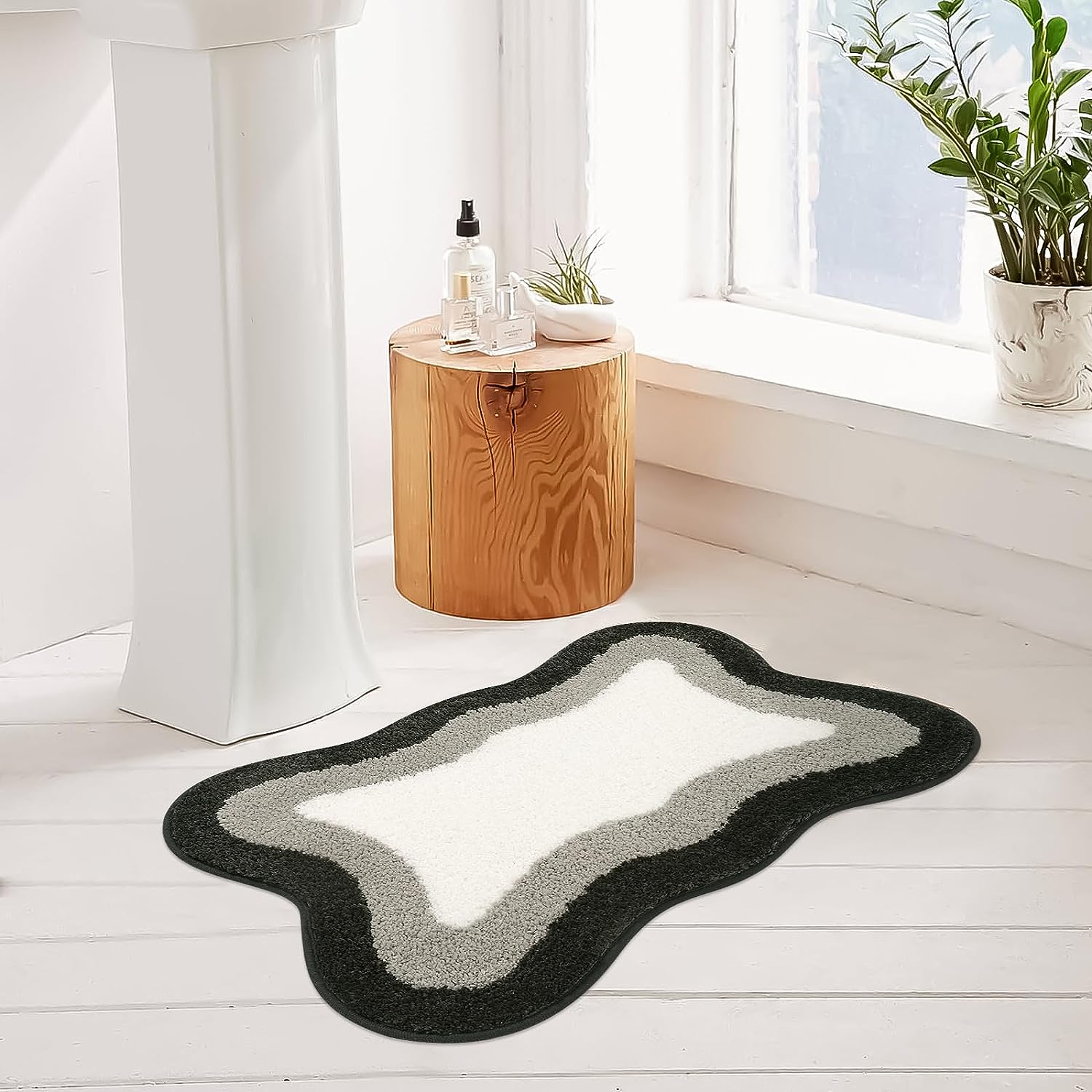 Black Gradient Non-Slip Plush Bathroom Bath Mat with Irregular Shape