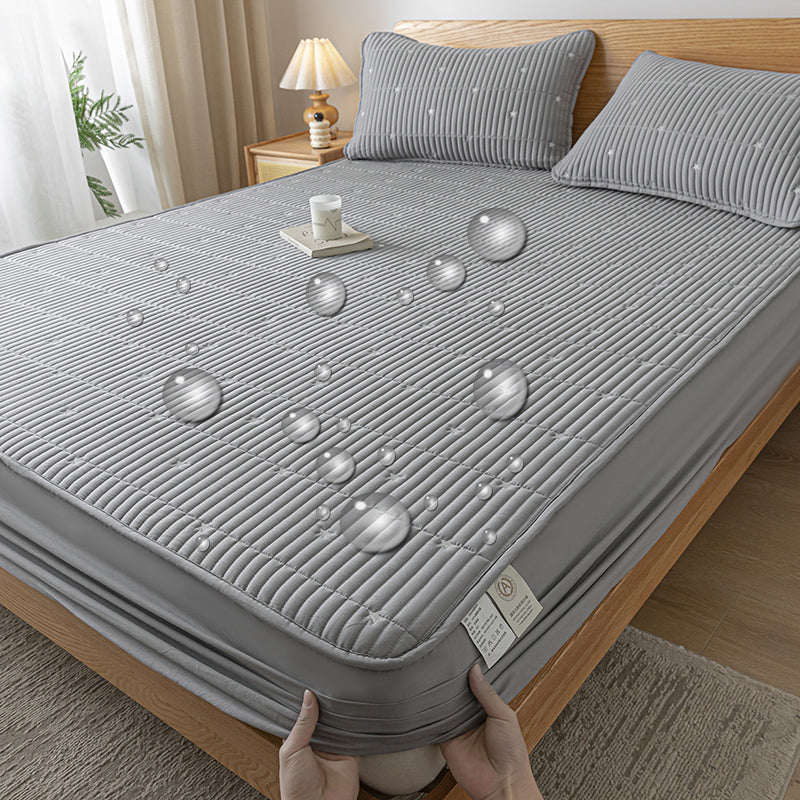 Waterproof Reinforced Mattress Protector with Breathable Fitted Design