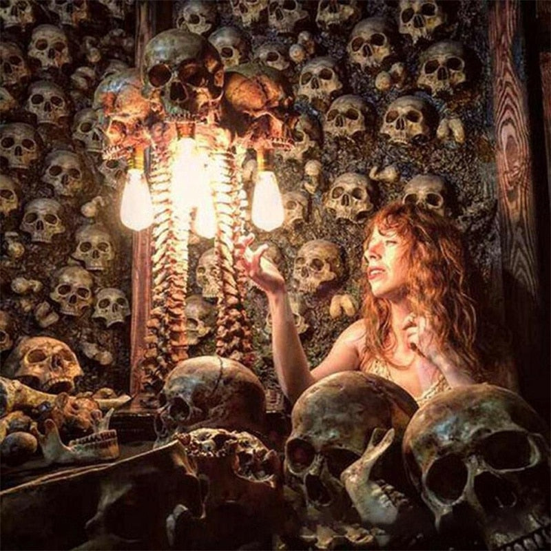 MacabreGlow | LED Skull Spine Table Lamp for Gothic Home Lighting