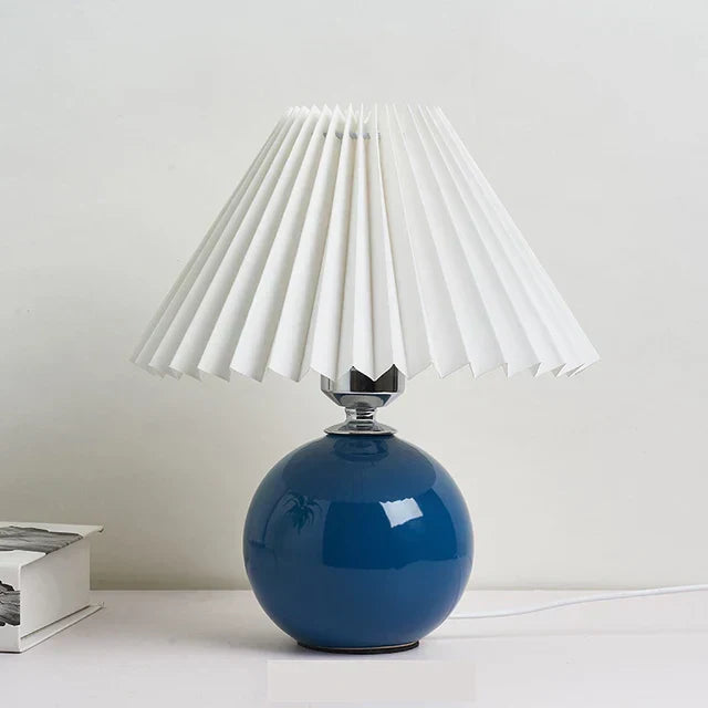HeritageGlow | Elegant Vintage Table Lamp for Bedroom and Living Room Decor