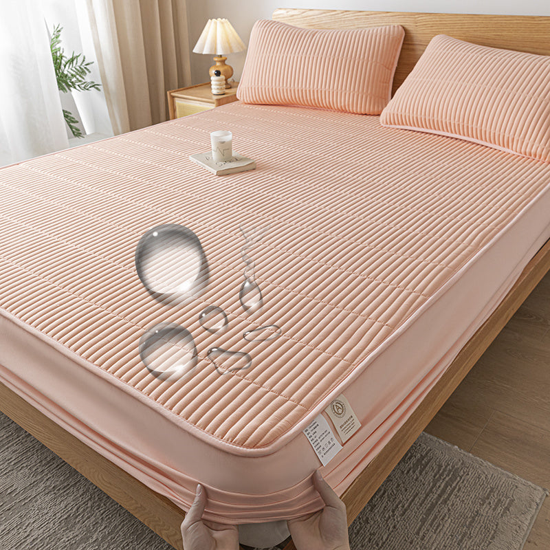 Waterproof Reinforced Mattress Protector with Breathable Fitted Design