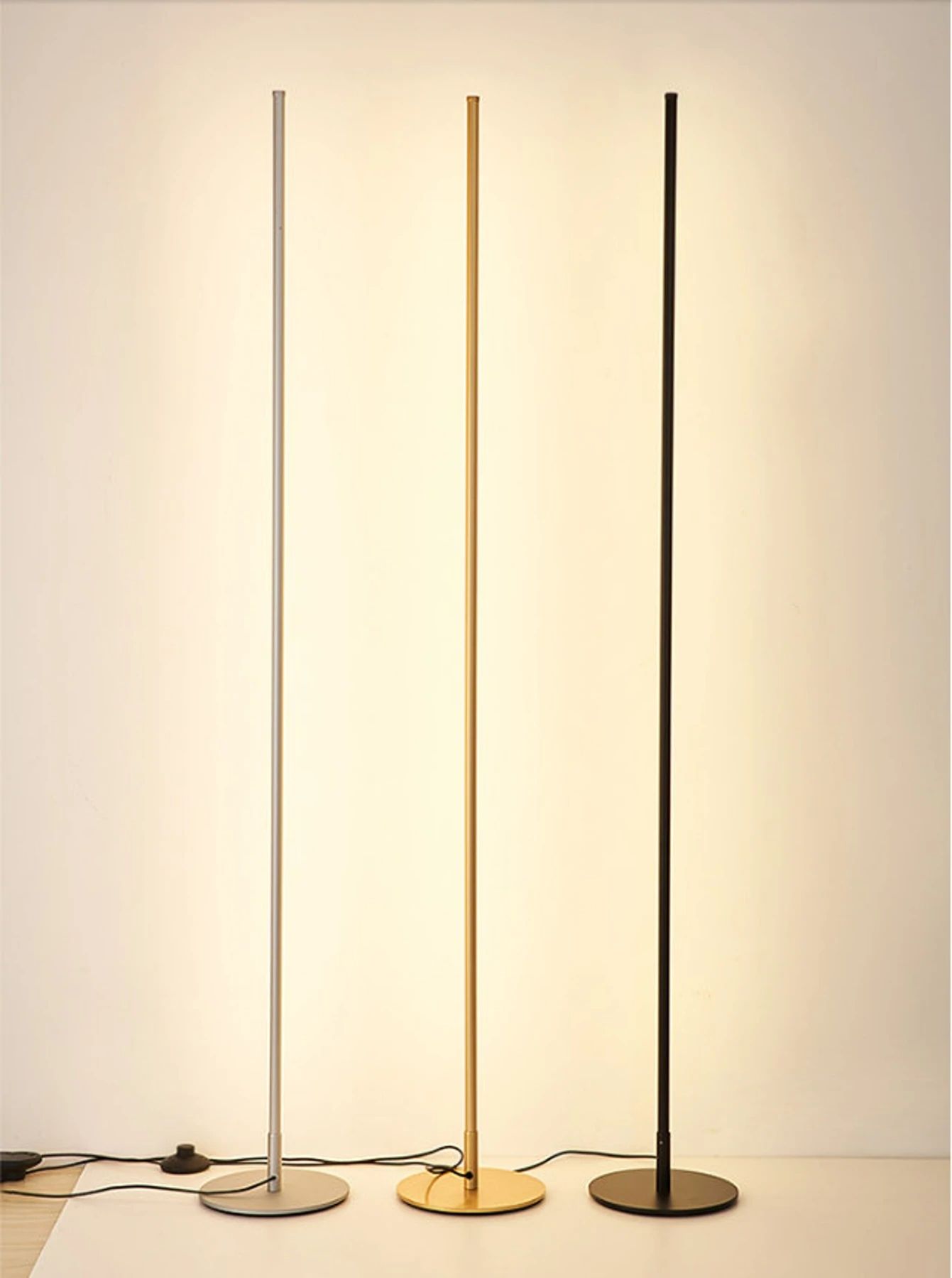 Lunaris | Minimalist Adjustable Floor Lamp for Soft Living Room Lighting