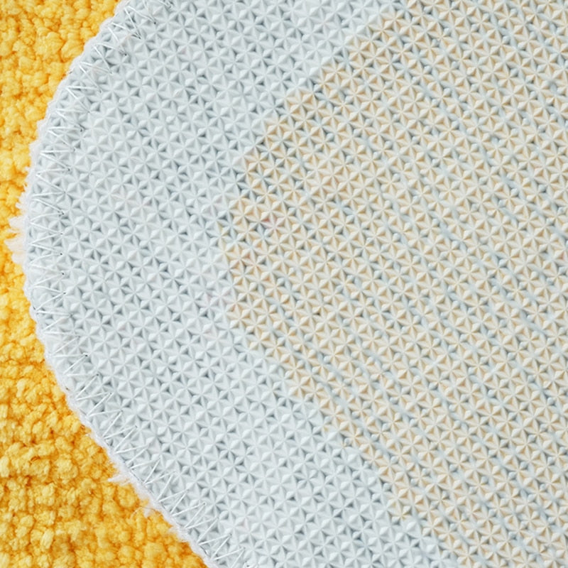 Daisy Bloom Bath Mat – Soft, Absorbent, Non-Slip Floral Bath Rug